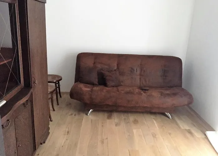 Moderne 3 Zimmer Wohnung Mit Separatem Eingang